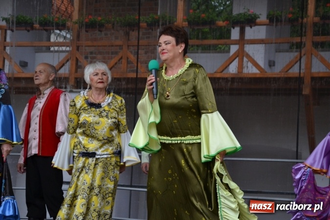 Zdjęcie w galerii na portalu naszraciborz.pl: Zjazd raciborzan na Zamku Piastowskim  wiadomości z regionu