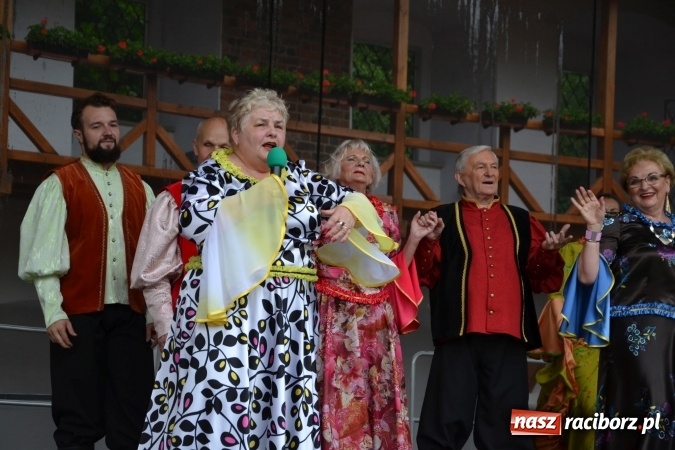 Zdjęcie w galerii na portalu naszraciborz.pl: Zjazd raciborzan na Zamku Piastowskim  wiadomości z regionu