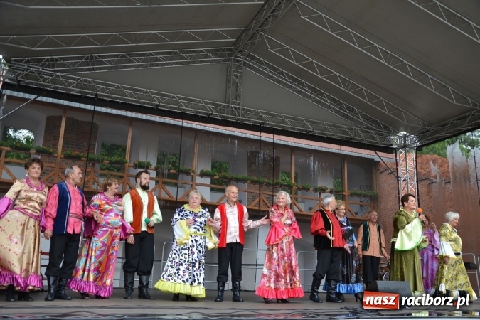 Zdjęcie w galerii na portalu naszraciborz.pl: Zjazd raciborzan na Zamku Piastowskim  wiadomości z regionu