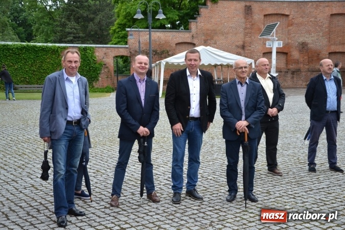 Zdjęcie w galerii na portalu naszraciborz.pl: Zjazd raciborzan na Zamku Piastowskim  wiadomości z regionu