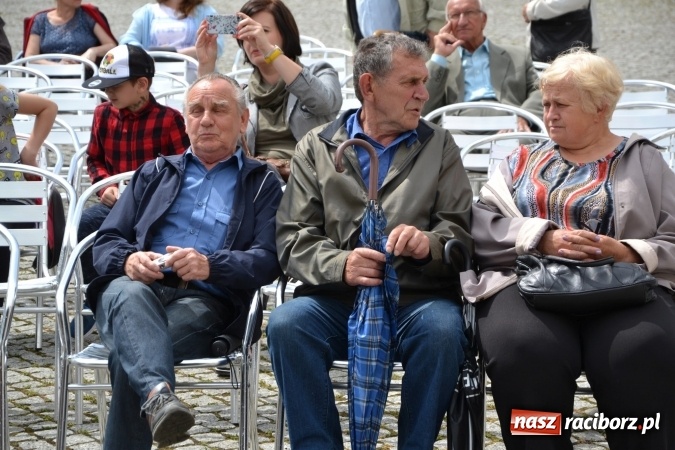 Zdjęcie w galerii na portalu naszraciborz.pl: Zjazd raciborzan na Zamku Piastowskim  wiadomości z regionu