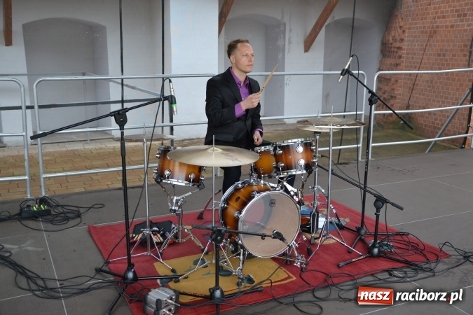 Zdjęcie w galerii na portalu naszraciborz.pl: Zjazd raciborzan na Zamku Piastowskim  wiadomości z regionu