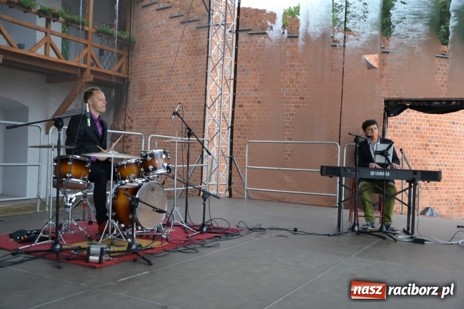 Zdjęcie w galerii na portalu naszraciborz.pl: Zjazd raciborzan na Zamku Piastowskim  wiadomości z regionu