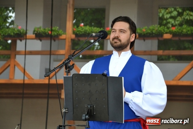 Zdjęcie w galerii na portalu naszraciborz.pl: Zjazd raciborzan na Zamku Piastowskim  wiadomości z regionu