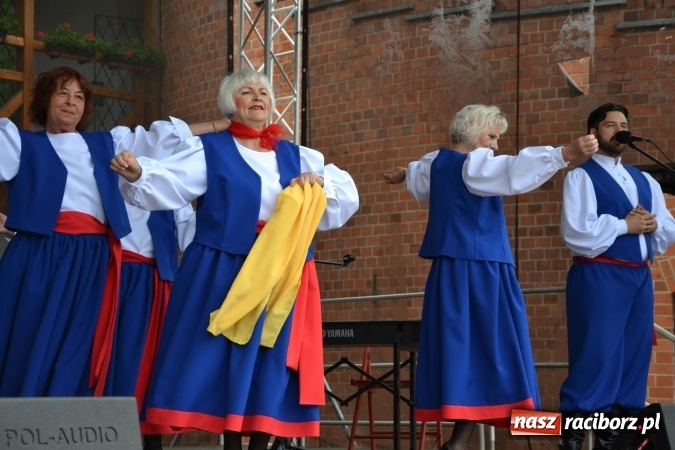Zdjęcie w galerii na portalu naszraciborz.pl: Zjazd raciborzan na Zamku Piastowskim  wiadomości z regionu