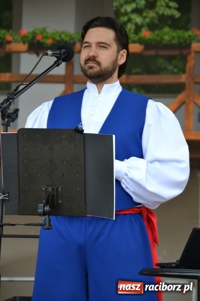 Zdjęcie w galerii na portalu naszraciborz.pl: Zjazd raciborzan na Zamku Piastowskim  wiadomości z regionu