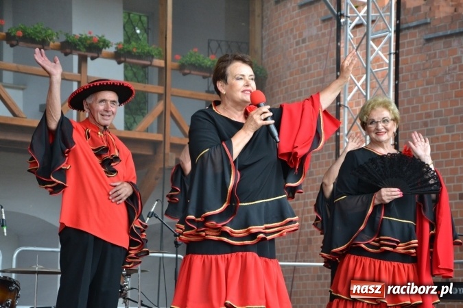 Zdjęcie w galerii na portalu naszraciborz.pl: Zjazd raciborzan na Zamku Piastowskim  wiadomości z regionu