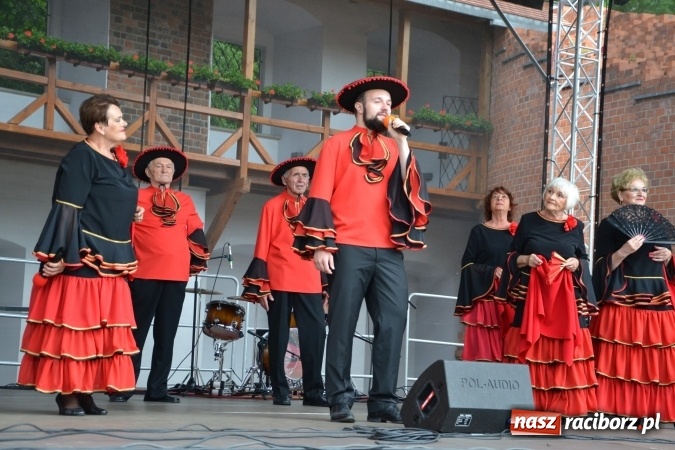 Zdjęcie w galerii na portalu naszraciborz.pl: Zjazd raciborzan na Zamku Piastowskim  wiadomości z regionu