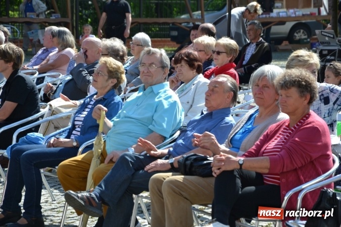 Zdjęcie w galerii na portalu naszraciborz.pl: Zjazd raciborzan na Zamku Piastowskim  wiadomości z regionu