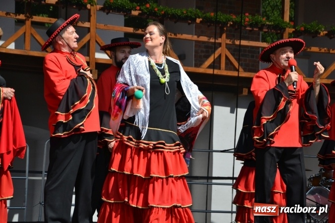 Zdjęcie w galerii na portalu naszraciborz.pl: Zjazd raciborzan na Zamku Piastowskim  wiadomości z regionu