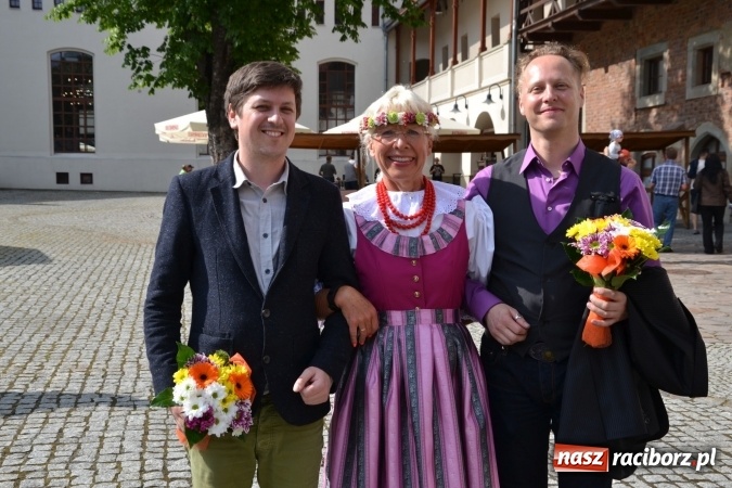 Zdjęcie w galerii na portalu naszraciborz.pl: Zjazd raciborzan na Zamku Piastowskim  wiadomości z regionu