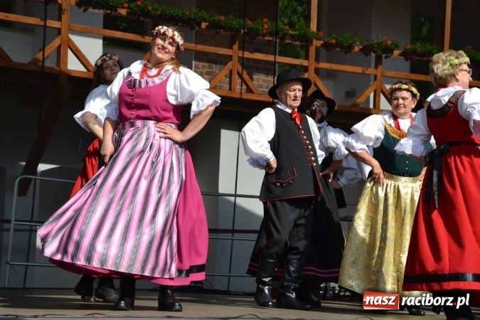 Zdjęcie w galerii na portalu naszraciborz.pl: Zjazd raciborzan na Zamku Piastowskim  wiadomości z regionu