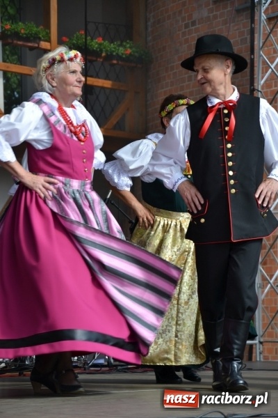 Zdjęcie w galerii na portalu naszraciborz.pl: Zjazd raciborzan na Zamku Piastowskim  wiadomości z regionu