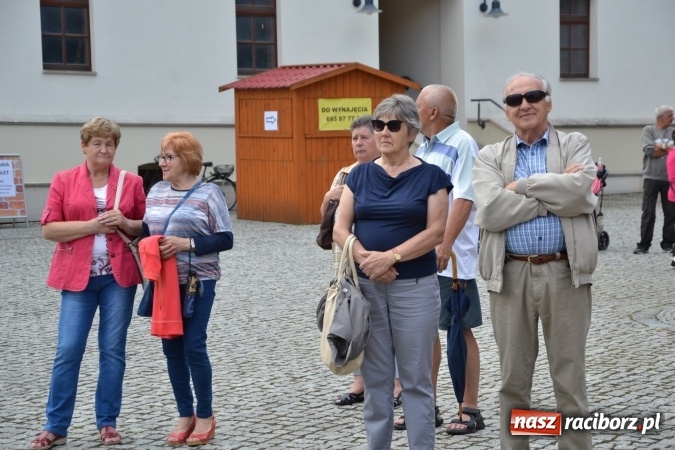 Zdjęcie w galerii na portalu naszraciborz.pl: Zjazd raciborzan na Zamku Piastowskim  wiadomości z regionu