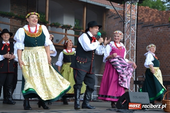 Zdjęcie w galerii na portalu naszraciborz.pl: Zjazd raciborzan na Zamku Piastowskim  wiadomości z regionu