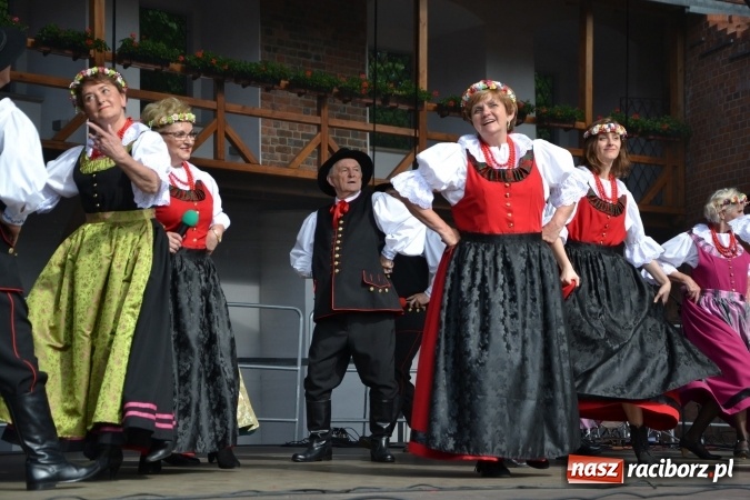 Zdjęcie w galerii na portalu naszraciborz.pl: Zjazd raciborzan na Zamku Piastowskim  wiadomości z regionu