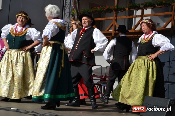 Zdjęcie w galerii na portalu naszraciborz.pl: Zjazd raciborzan na Zamku Piastowskim  wiadomości z regionu