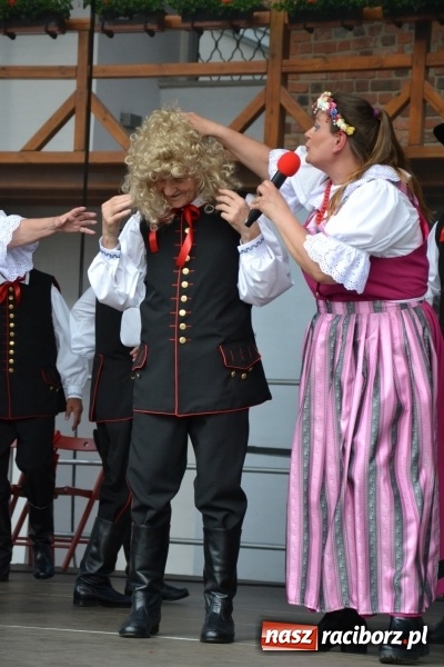 Zdjęcie w galerii na portalu naszraciborz.pl: Zjazd raciborzan na Zamku Piastowskim  wiadomości z regionu