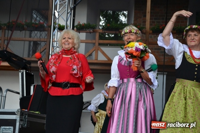 Zdjęcie w galerii na portalu naszraciborz.pl: Zjazd raciborzan na Zamku Piastowskim  wiadomości z regionu