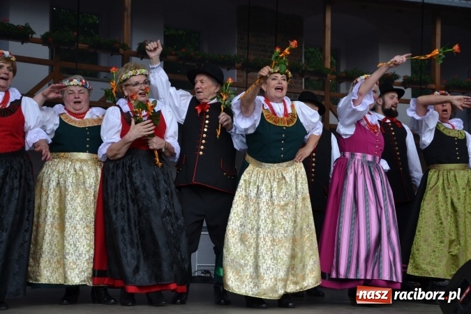 Zdjęcie w galerii na portalu naszraciborz.pl: Zjazd raciborzan na Zamku Piastowskim  wiadomości z regionu