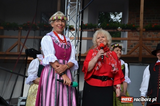 Zdjęcie w galerii na portalu naszraciborz.pl: Zjazd raciborzan na Zamku Piastowskim  wiadomości z regionu