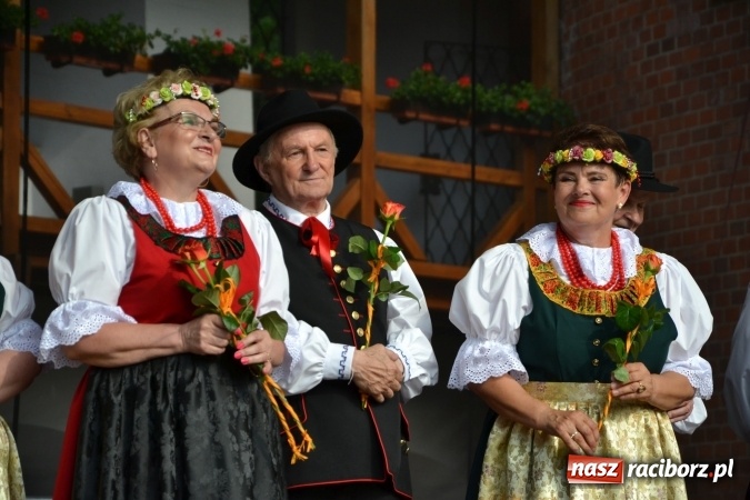 Zdjęcie w galerii na portalu naszraciborz.pl: Zjazd raciborzan na Zamku Piastowskim  wiadomości z regionu