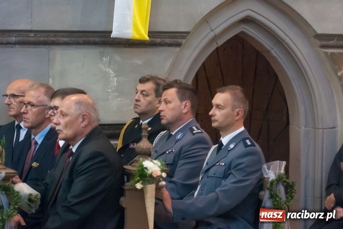 Zdjęcie w galerii na portalu naszraciborz.pl: Złoty jubileusz kapłaństwa ks. Gintera Józefa Kurowskiego wiadomości z regionu