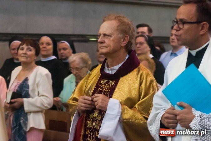Zdjęcie w galerii na portalu naszraciborz.pl: Złoty jubileusz kapłaństwa ks. Gintera Józefa Kurowskiego wiadomości z regionu