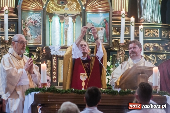 Zdjęcie w galerii na portalu naszraciborz.pl: Złoty jubileusz kapłaństwa ks. Gintera Józefa Kurowskiego wiadomości z regionu