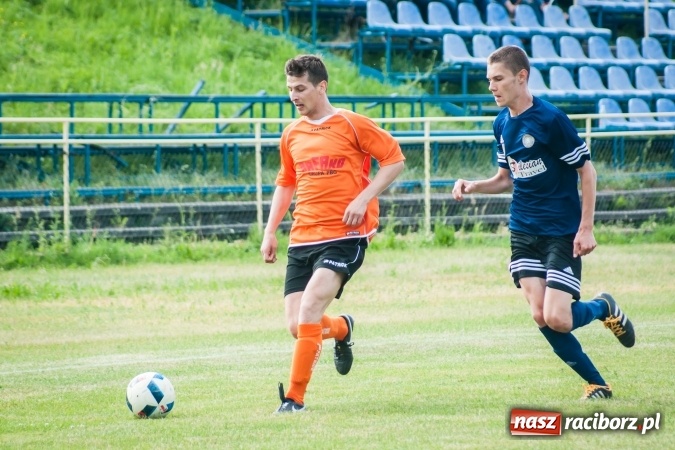 Zdjęcie w galerii na portalu naszraciborz.pl: Zmiennicy pociągnęli grę. Rafako pokonało Marklowice wiadomości z regionu