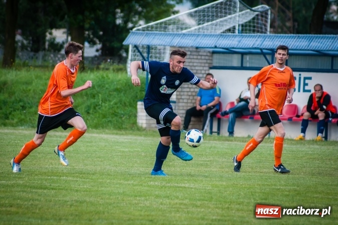 Zdjęcie w galerii na portalu naszraciborz.pl: Zmiennicy pociągnęli grę. Rafako pokonało Marklowice wiadomości z regionu