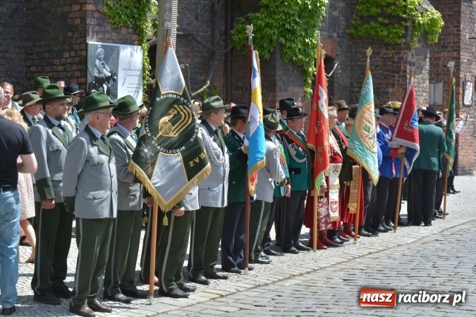 Zdjęcie w galerii na portalu naszraciborz.pl: Nowy król kurkowy pozdrowił raciborzan  wiadomości z regionu