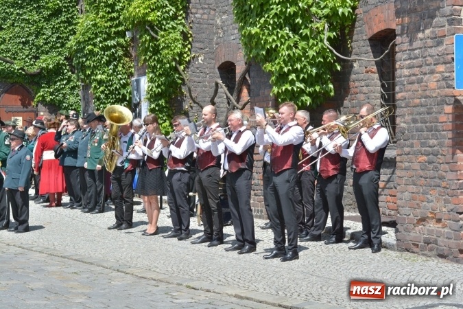 Zdjęcie w galerii na portalu naszraciborz.pl: Nowy król kurkowy pozdrowił raciborzan  wiadomości z regionu
