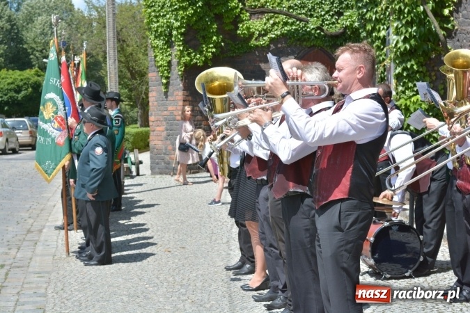 Zdjęcie w galerii na portalu naszraciborz.pl: Nowy król kurkowy pozdrowił raciborzan  wiadomości z regionu