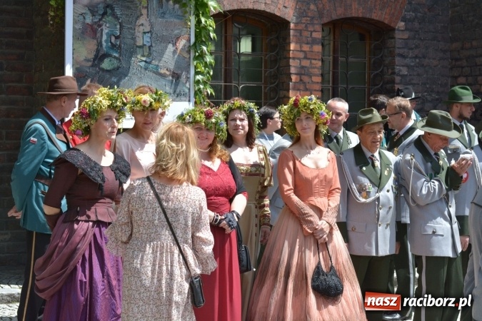 Zdjęcie w galerii na portalu naszraciborz.pl: Nowy król kurkowy pozdrowił raciborzan  wiadomości z regionu