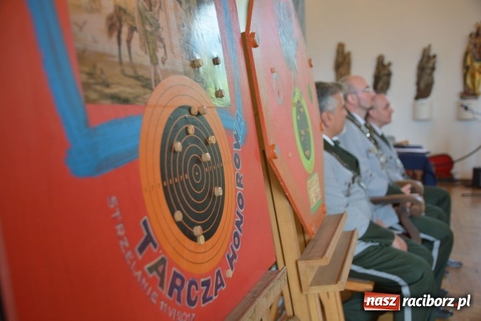 Zdjęcie w galerii na portalu naszraciborz.pl: Nowy król kurkowy pozdrowił raciborzan  wiadomości z regionu