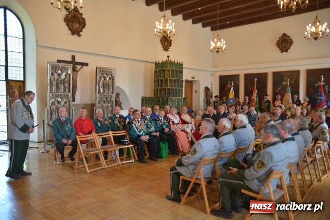 Zdjęcie w galerii na portalu naszraciborz.pl: Nowy król kurkowy pozdrowił raciborzan  wiadomości z regionu