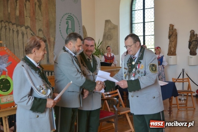 Zdjęcie w galerii na portalu naszraciborz.pl: Nowy król kurkowy pozdrowił raciborzan  wiadomości z regionu