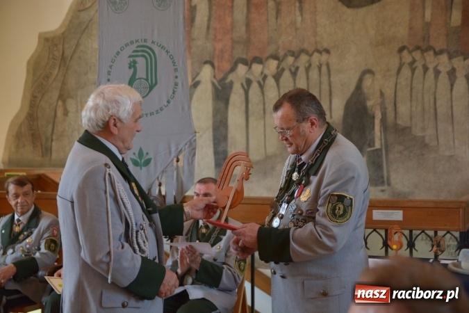 Zdjęcie w galerii na portalu naszraciborz.pl: Nowy król kurkowy pozdrowił raciborzan  wiadomości z regionu