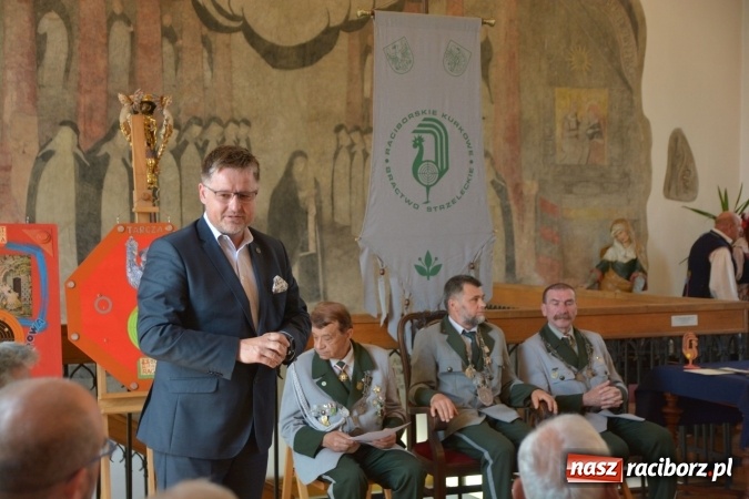 Zdjęcie w galerii na portalu naszraciborz.pl: Nowy król kurkowy pozdrowił raciborzan  wiadomości z regionu