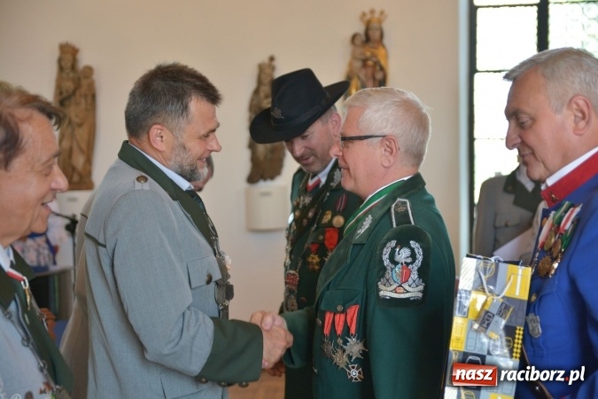 Zdjęcie w galerii na portalu naszraciborz.pl: Nowy król kurkowy pozdrowił raciborzan  wiadomości z regionu