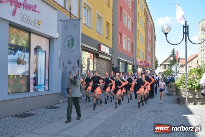 Zdjęcie w galerii na portalu naszraciborz.pl: Nowy król kurkowy pozdrowił raciborzan  wiadomości z regionu