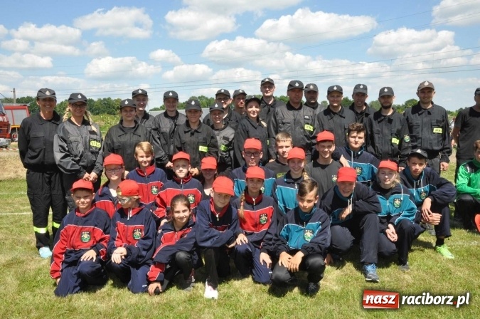 Zdjęcie w galerii na portalu naszraciborz.pl: Roszków z Pucharem Wójta Krzyżanowic. W CTIF chłopców najlepszy Bolesław wiadomości z regionu