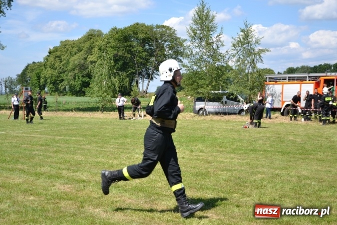 Zdjęcie w galerii na portalu naszraciborz.pl: Roszków z Pucharem Wójta Krzyżanowic. W CTIF chłopców najlepszy Bolesław wiadomości z regionu