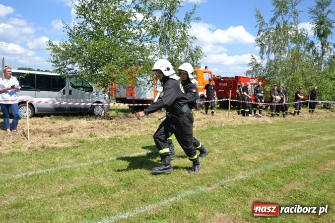 Zdjęcie w galerii na portalu naszraciborz.pl: Roszków z Pucharem Wójta Krzyżanowic. W CTIF chłopców najlepszy Bolesław wiadomości z regionu