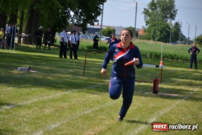 Zdjęcie w galerii na portalu naszraciborz.pl: Roszków z Pucharem Wójta Krzyżanowic. W CTIF chłopców najlepszy Bolesław wiadomości z regionu