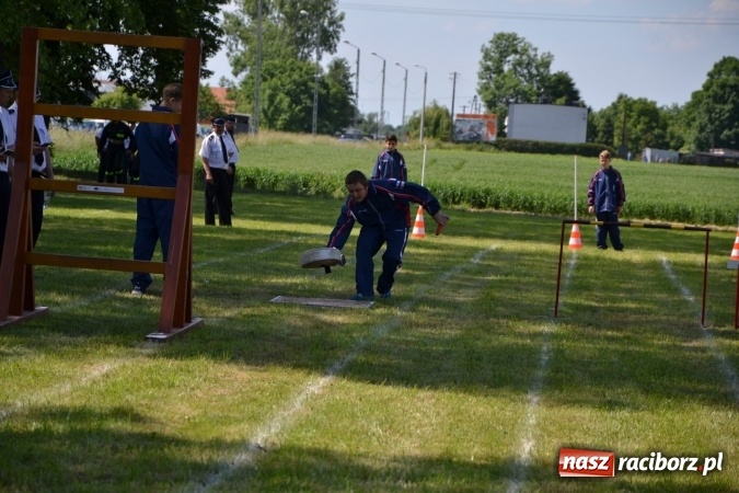 Zdjęcie w galerii na portalu naszraciborz.pl: Roszków z Pucharem Wójta Krzyżanowic. W CTIF chłopców najlepszy Bolesław wiadomości z regionu