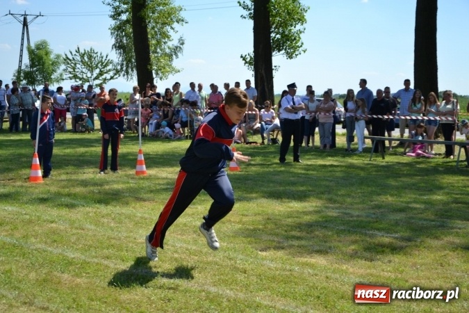 Zdjęcie w galerii na portalu naszraciborz.pl: Roszków z Pucharem Wójta Krzyżanowic. W CTIF chłopców najlepszy Bolesław wiadomości z regionu