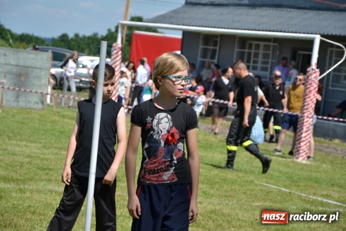 Zdjęcie w galerii na portalu naszraciborz.pl: Roszków z Pucharem Wójta Krzyżanowic. W CTIF chłopców najlepszy Bolesław wiadomości z regionu