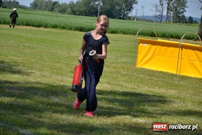 Zdjęcie w galerii na portalu naszraciborz.pl: Roszków z Pucharem Wójta Krzyżanowic. W CTIF chłopców najlepszy Bolesław wiadomości z regionu